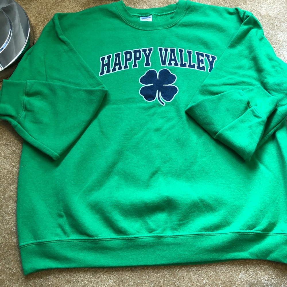 Happy Valley state pattys crewneck